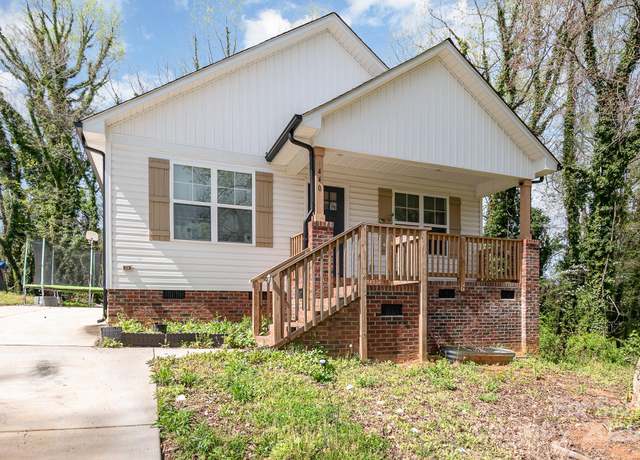 Property at 440 Moore St, Salisbury, NC 28144, 3 beds, 2 baths