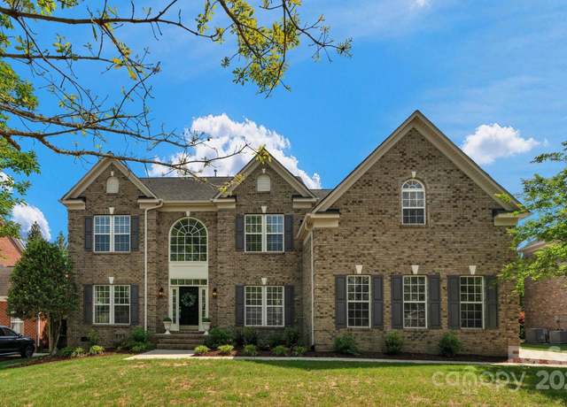 Property at 7605 Berryfield Ct, Waxhaw, NC 28173, 5 beds, 3 baths
