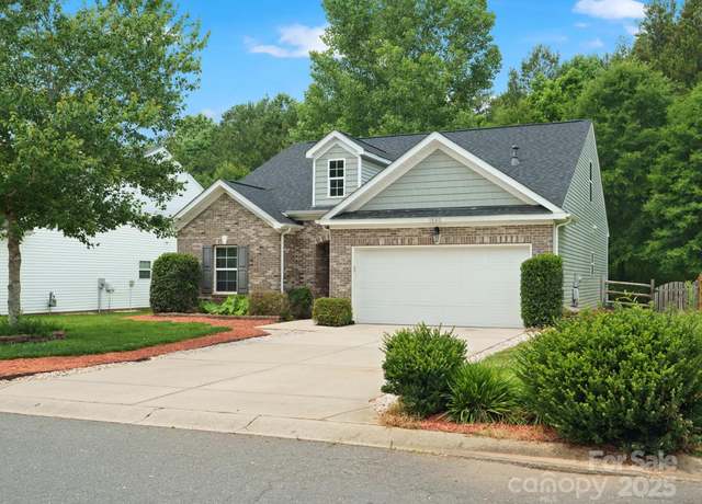 Property at 1660 Beleek Ridge Ln, Lake Wylie, SC 29710, 4 beds, 3 baths