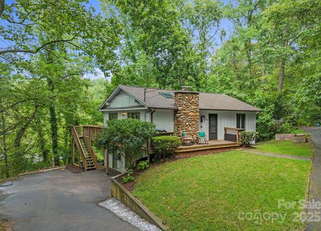 Property at 39 Spooks Branch Ext, Asheville, NC 28804, 3 beds, 2.5 baths