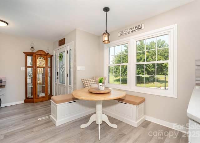 Property at 197 Sain Rd, Statesville, NC 28625, 5 beds, 4 baths