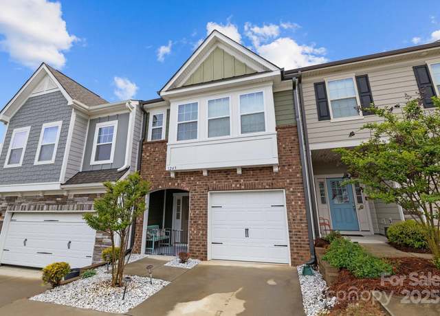 Property at 1245 Pebble Grove Dr, Clover, SC 29710, 3 beds, 2.5 baths