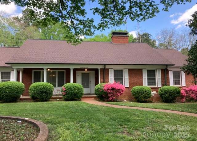 Property at 1614 Statesville Blvd, Salisbury, NC 28144, 4 beds, 2 baths