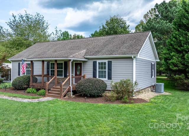 Property at 1412 Lake Tahoma Rd, Marion, NC 28752, 4 beds, 2 baths