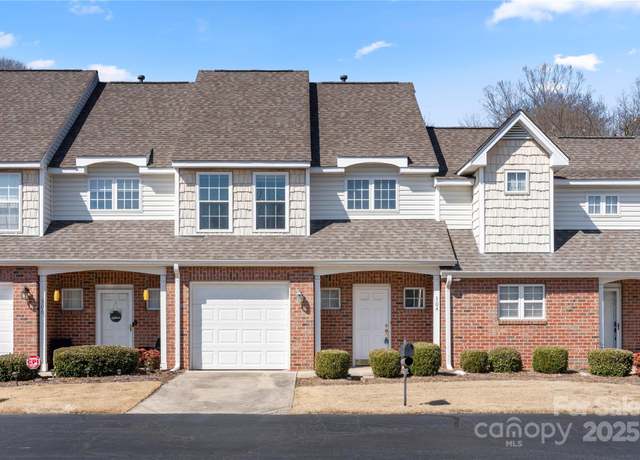 Property at 304 Valley Brook Ln SE, Concord, NC 28025, 2 beds, 2.5 baths