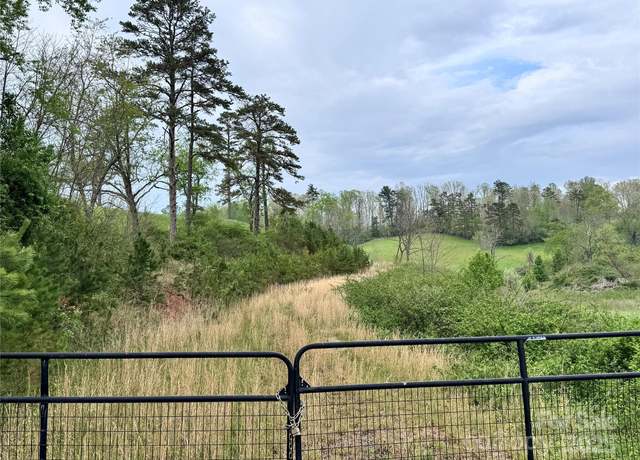 Property at 38 Flourish Farm Ln, Asheville, NC 28806