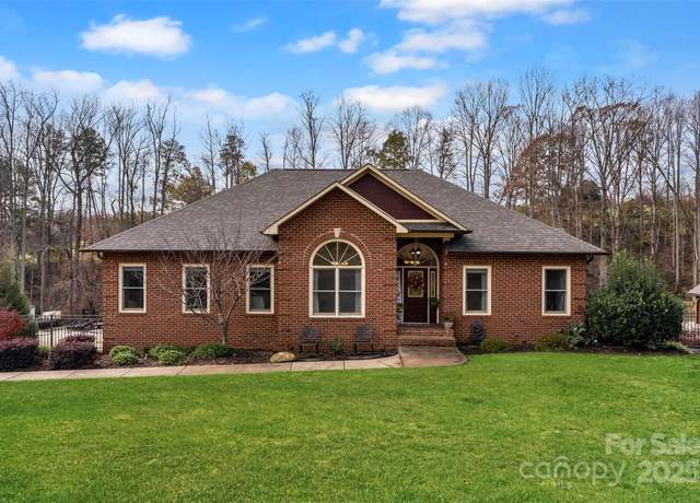 Property at 148 Fairway Dr, Forest City, NC 28043, 3 beds, 3.5 baths