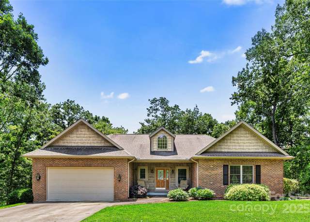 Property at 460 Dublin Ln, Columbus, NC 28722, 3 beds, 3 baths