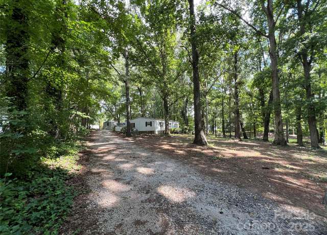 Property at 1406 Hinson Ln, Rock Hill, SC 29732, 5 beds, 3 baths
