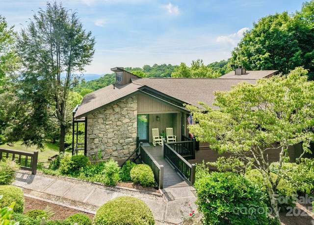 Property at 153 Country Ridge Rd, Laurel Park, NC 28739, 2 beds, 2.5 baths