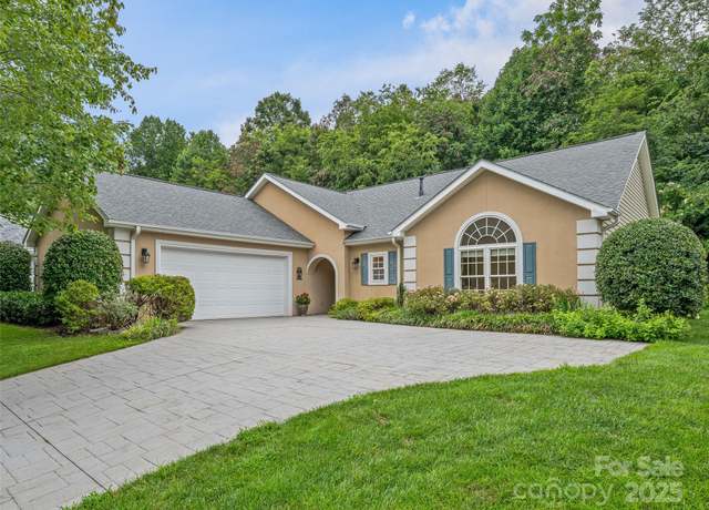 Property at 63 Stonebridge Dr, Asheville, NC 28805, 3 beds, 2 baths