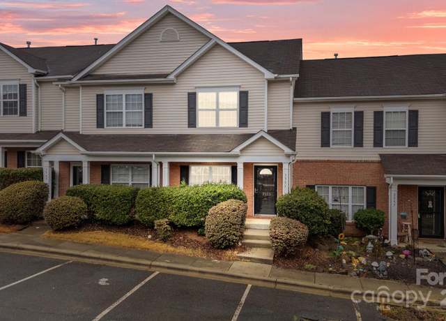 Property at 3553 Calpella Ct, Charlotte, NC 28262, 2 beds, 2.5 baths