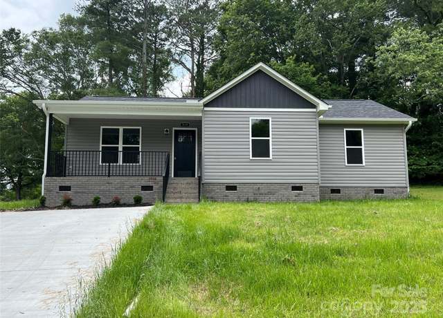 Property at 519 N State St, Lincolnton, NC 28092, 3 beds, 2 baths