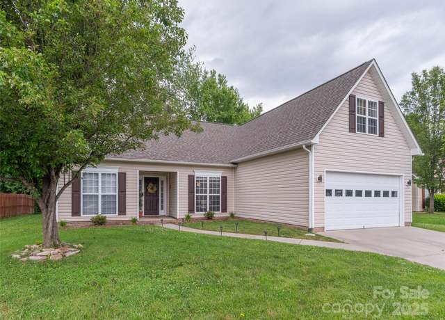 Property at 379 Running Briar Rd, Fletcher, NC 28732, 4 beds, 2 baths