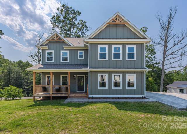 Property at 17 Baxter Woods Ln, Candler, NC 28715, 3 beds, 3.5 baths