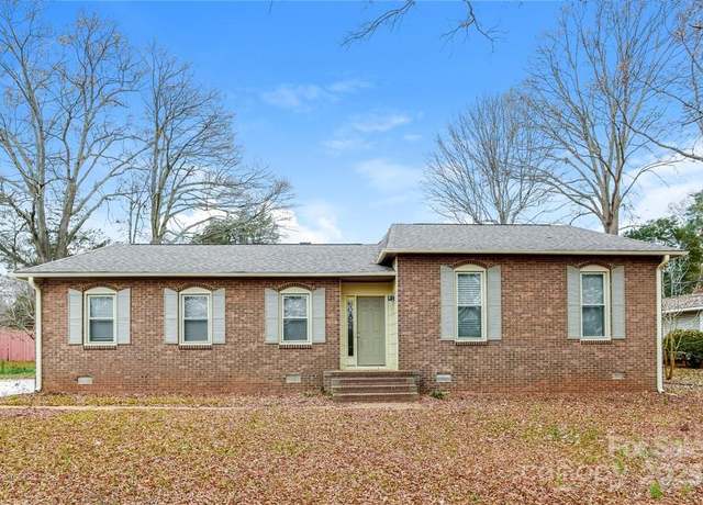 Property at 1780 Lumpkin Cir, Rock Hill, SC 29732, 3 beds, 2 baths
