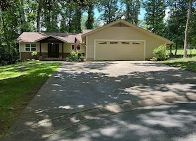 Property at 64 Timberidge Dr, Lake Wylie, SC 29710, 3 beds, 2.5 baths