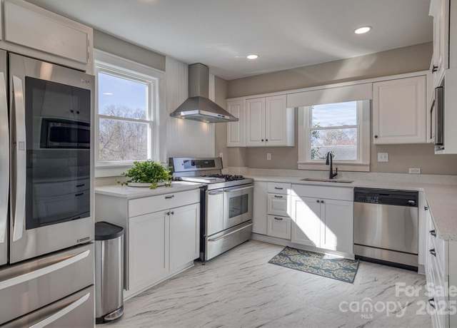 Property at 600 Collett St, Morganton, NC 28655, 3 beds, 3 baths