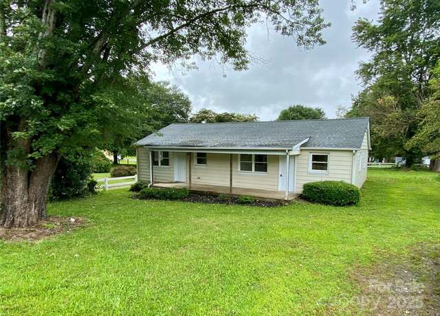 Property at 87 Sellers Rd, Clyde, NC 28721, 3 beds, 2 baths