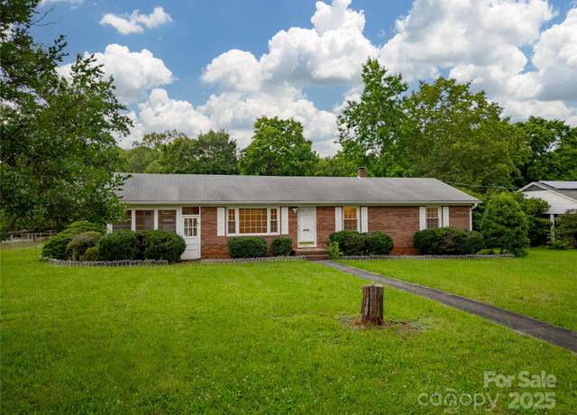 Property at 1132 Arbor Dr, Salisbury, NC 28144, 3 beds, 1.5 baths