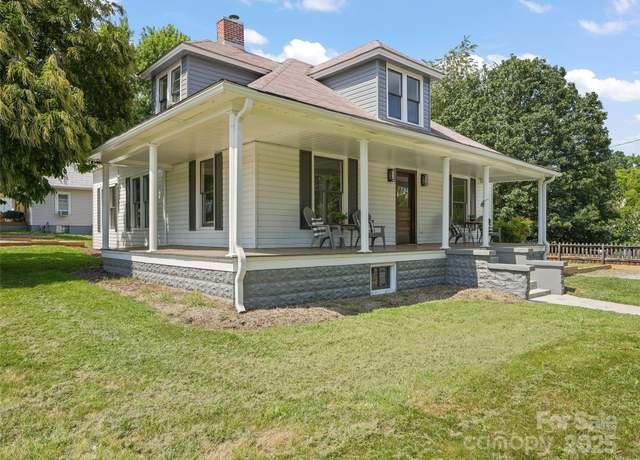 Property at 163 Pharr St, Canton, NC 28716, 3 beds, 2 baths
