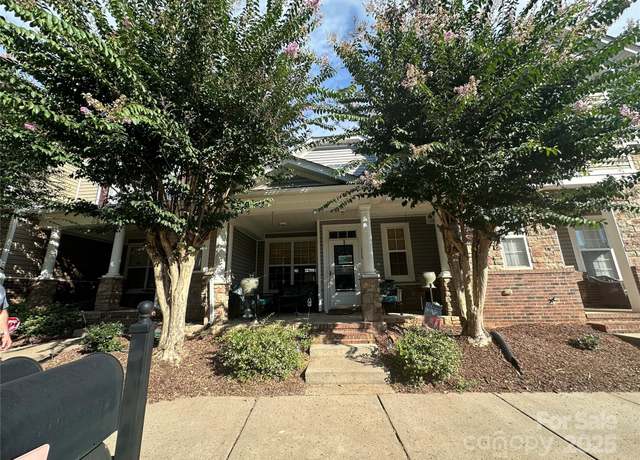 Property at 112 Walnut Cove Dr, Mooresville, NC 28117, 2 beds, 2.5 baths