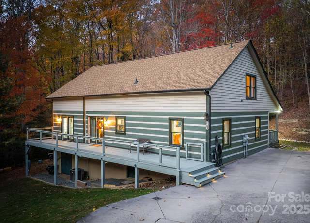 Property at 156 Tenessias Way, Boone, NC 28607, 4 beds, 3 baths