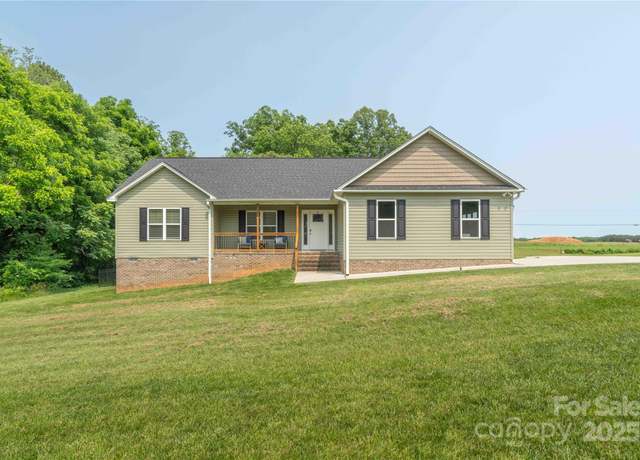 Property at 198 Anita Ln, Lexington, NC 27295, 3 beds, 2 baths