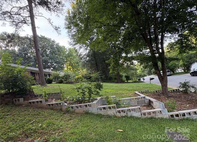 Property at 10428 Landon St, Charlotte, NC 28215, 3 beds, 2 baths
