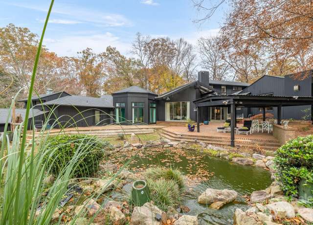 Property at 2850 Galsworthy Dr, Winston Salem, NC 27106, 5 beds, 4.5 baths