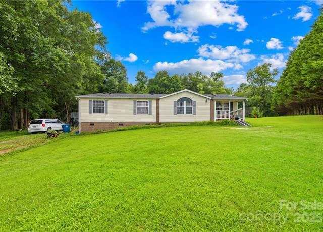 Property at 101 Titanium Dr, Statesville, NC 28625, 3 beds, 2 baths