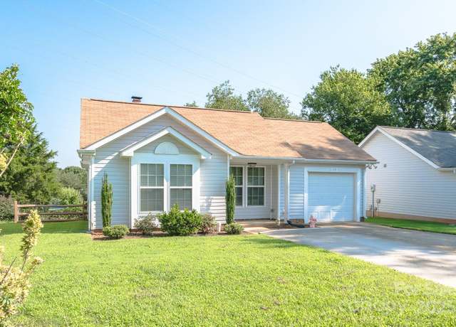 Property at 1709 Katherine Kiker Rd, Charlotte, NC 28213, 3 beds, 2 baths
