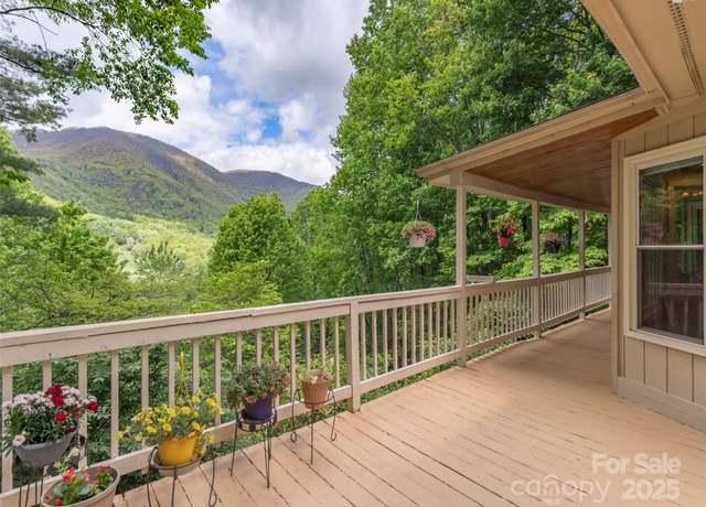 Property at 227 Soco Acres Rd, Maggie Valley, NC 28751, 3 beds, 3 baths