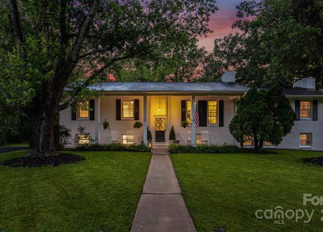 Property at 114 Greenfield Ln, Hendersonville, NC 28792, 6 beds, 4 baths