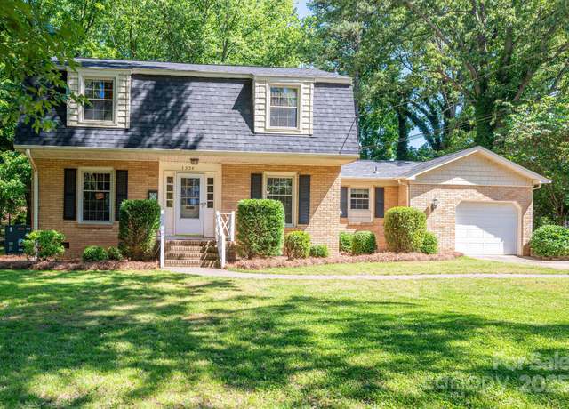 Property at 1324 Princeton Ave, Gastonia, NC 28054, 3 beds, 2.5 baths