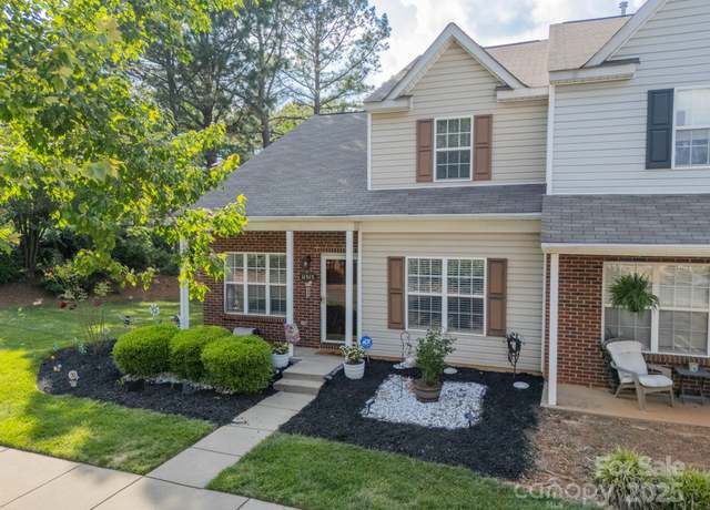 Property at 11515 Retriever Way, Charlotte, NC 28269, 3 beds, 2.5 baths