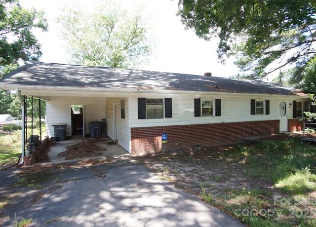 Property at 402 Villa St, Kannapolis, NC 28083, 3 beds, 1 bath