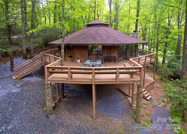 Property at 565 Winterstar Loop, Burnsville, NC 28714, 4 beds, 3.5 baths