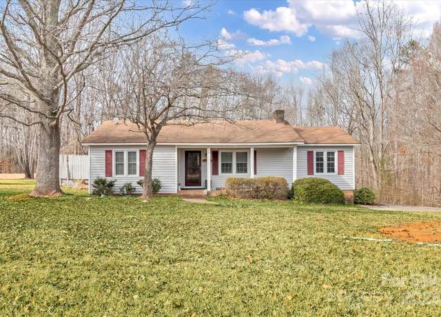 Property at 3015 Pageland Hwy, Lancaster, SC 29720, 3 beds, 2 baths