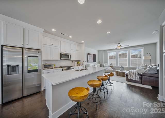 Property at 546 Amalfi Dr, Davidson, NC 28036, 4 beds, 3 baths