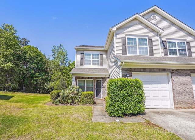 Property at 12027 Stratfield Place Cir, Pineville, NC 28134, 3 beds, 2.5 baths