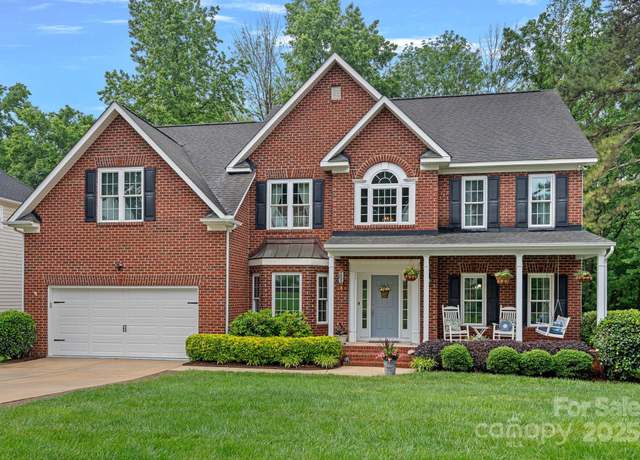 Property at 1402 Coachman Dr, Waxhaw, NC 28173, 4 beds, 3.5 baths
