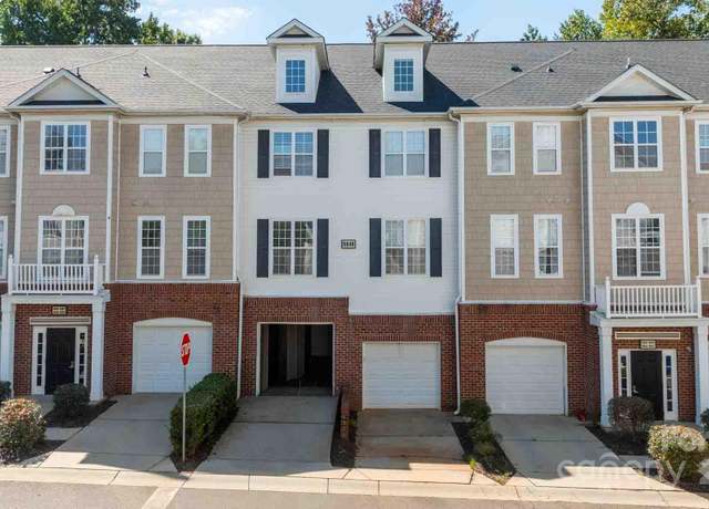 Property at 6844 Park Place Dr, Charlotte, NC 28262, 3 beds, 3 baths