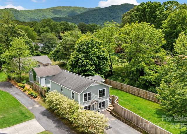 Property at 24 Browndale Rd, Asheville, NC 28805, 3 beds, 2 baths