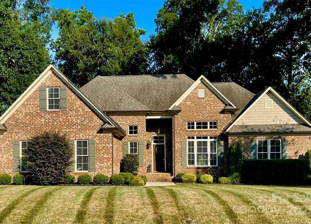 Property at 4122 Waterway Dr, Monroe, NC 28110, 4 beds, 3 baths