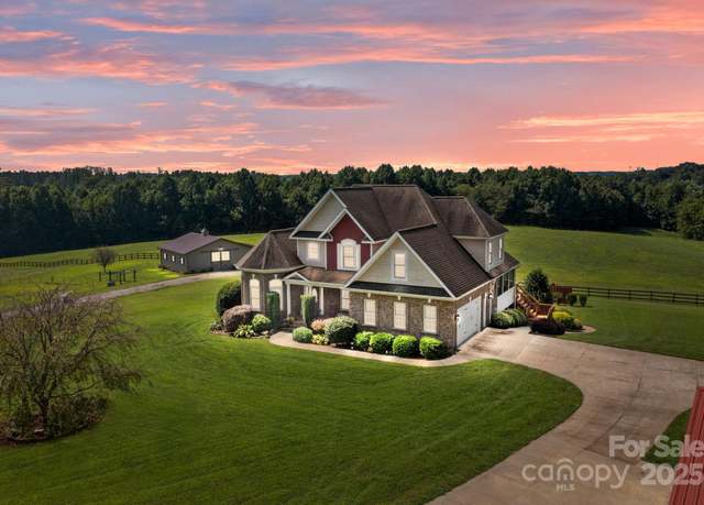 Property at 861 Tabor Rd, Olin, NC 28660, 5 beds, 4 baths