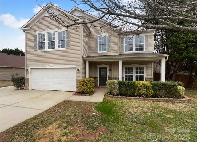 Property at 1913 Leesburg Dr, Clover, SC 29710, 3 beds, 2.5 baths