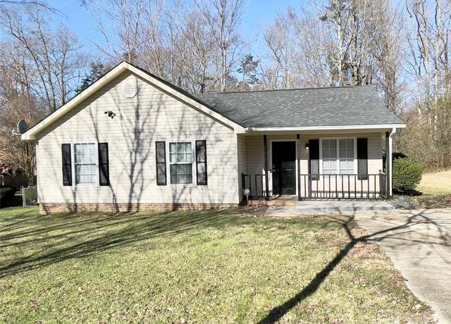 Property at 218 Cottonwood Park Dr, Charlotte, NC 28214, 3 beds, 2 baths