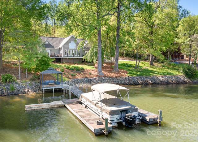 Property at 234 Winding Shore Rd, Troutman, NC 28166, 2 beds, 2.5 baths