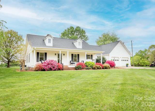 Property at 123 Coachman Loop, Statesville, NC 28625, 3 beds, 2 baths